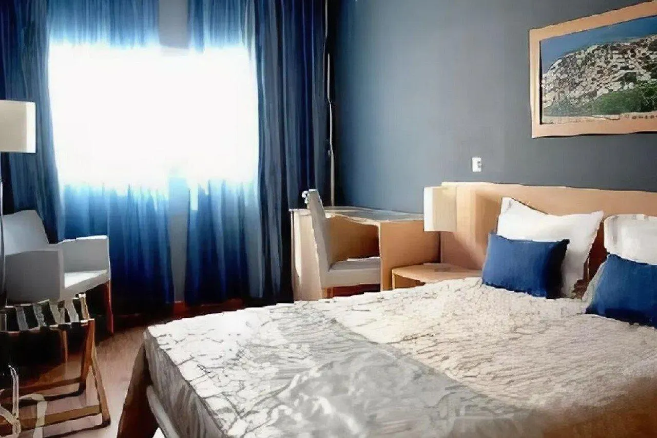 Hotel Santiago Praia